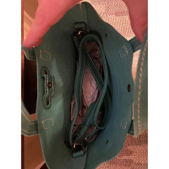 Portland Leather Crossbody Bag in Teal - Picture 2 of 5